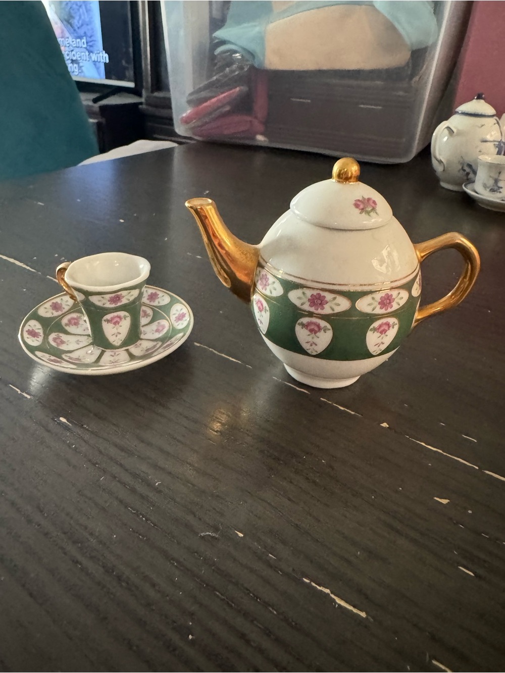 Source Unknown Porcelain Mini Teapot & Cup Set - Green, White & Gold